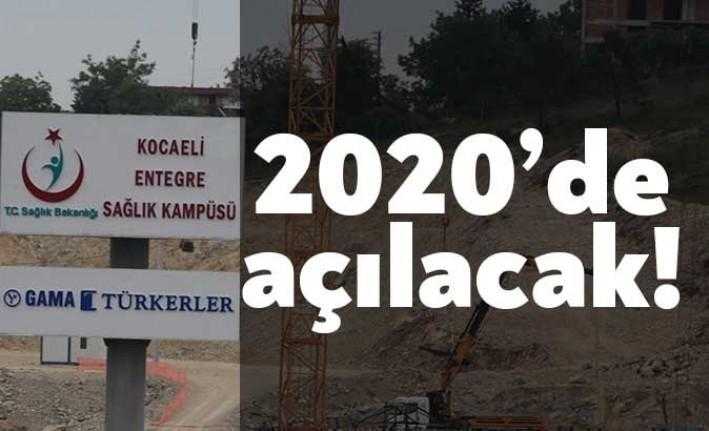 Sağlık Bakanı Fahrettin Koca henüz kaba inşaat çalışmaları devam eden