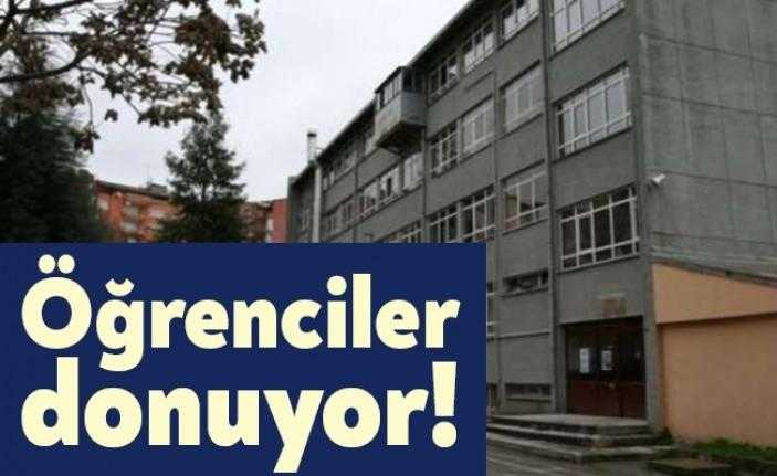 İzmit’in en köklü eğitim kurumlarından olan 50. Yıl Cumhuriyet Ortaokulu’nda