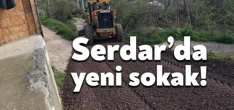 İzmit Belediyesi Fen İşleri Müdürlüğü ekipleri corona virüsüne karşı verdiği