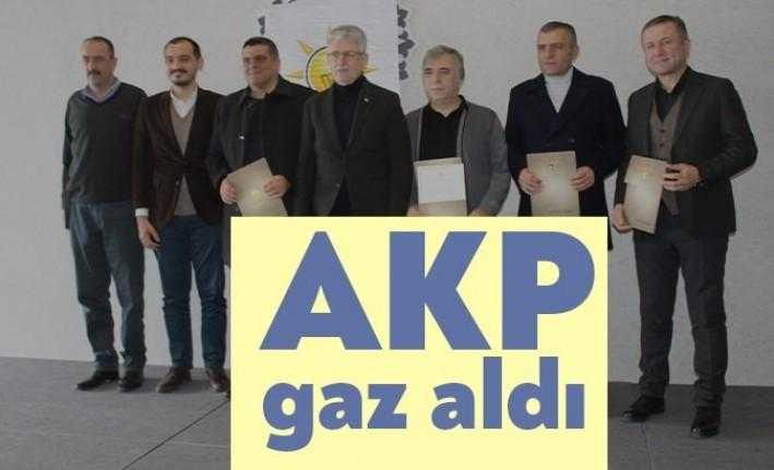 Cumhurbaşkanı ve AKP Genel Başkanı Recep Tayyip Erdoğan partisinde görev