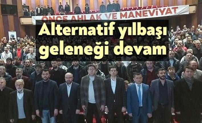 Her yılbaşında geleneksel olarak Anadolu Gençlik Derneği tarafından gerçekleştirilen Mekke'nin