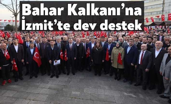 İzmit merkezde Kocaeli Gönüllü Kültür Teşekkülleri tarafında Kocaeli geneli katılımla