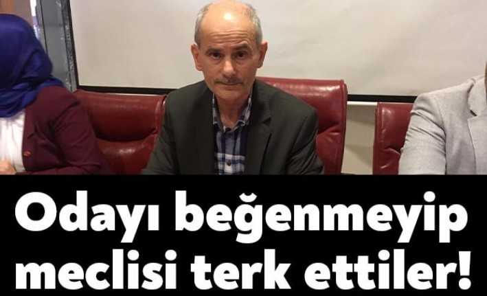 AKP ve MHP grubu İzmit Belediye Meclisi Toplantısına katılmadı. Katılmama