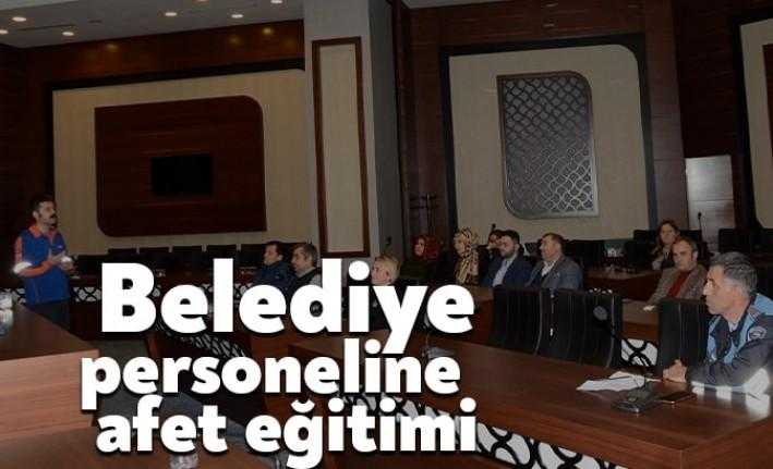 Körfez Belediyesi personeli afetler konusunda eğitime tabi tutuldu. Söz konusu