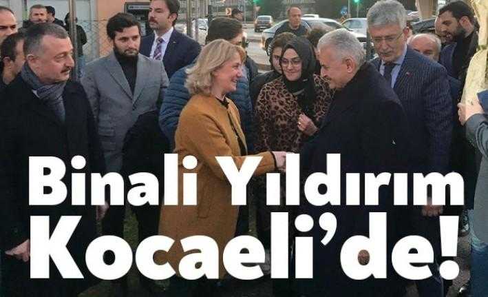 Eski Başbakan Binali Yıldırım Kocaeli’ye geldi. Gençlik kolları programına katılacak