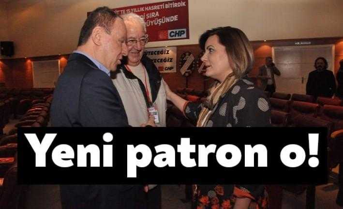 İzmit ilçe kongresini gerçekleştiren CHP’de, belediye başkanı Fatma Kaplan Hürriyet