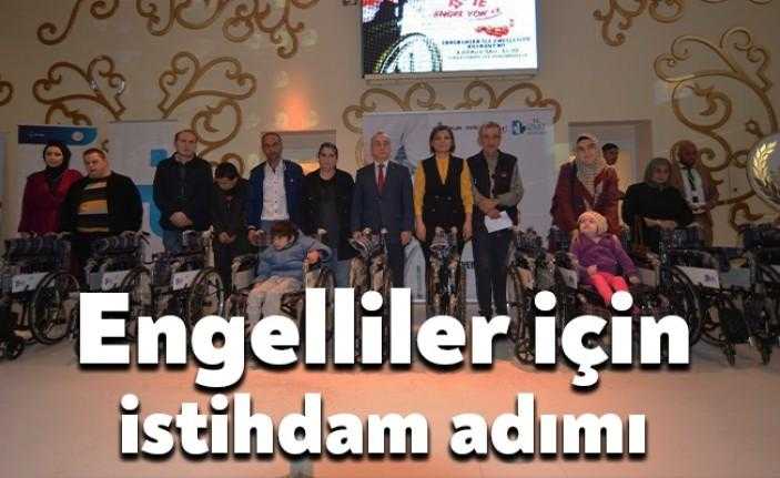 İzmit Belediye Başkanı Av. Fatma Kaplan Hürriyet, 3 Aralık Dünya