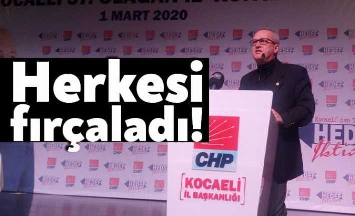 CHP Kocaeli eski Milletvekili Bekir Yurdagül, il kongresinde milletvekilleri ve