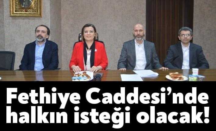 İzmit Belediyesi Fethiye Caddesi'ne yeni bir görsel düzen kazandıracak. Belediye