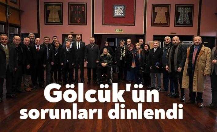 Kocaeli Büyükşehir Belediye Başkanı Doç. Dr. Tahir Büyükakın, ekibiyle birlikte