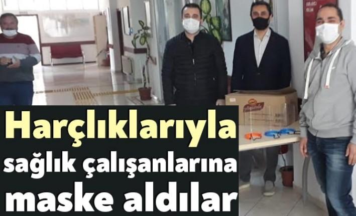 İzmit Kazım Karabekir Ortaokulu 6D Sınıfı, sınıf kumbarasında biriktirdiği parayla