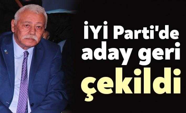 İYİ Parti Körfez İlçe Kongresi'nde Hüseyin Rahmi Şenöz mevcut Başkan