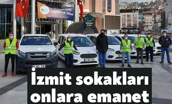 İzmit Belediyesi ekipleri ülkemizde etkisini arttıran koronavirüse karşı sokağa çıkma