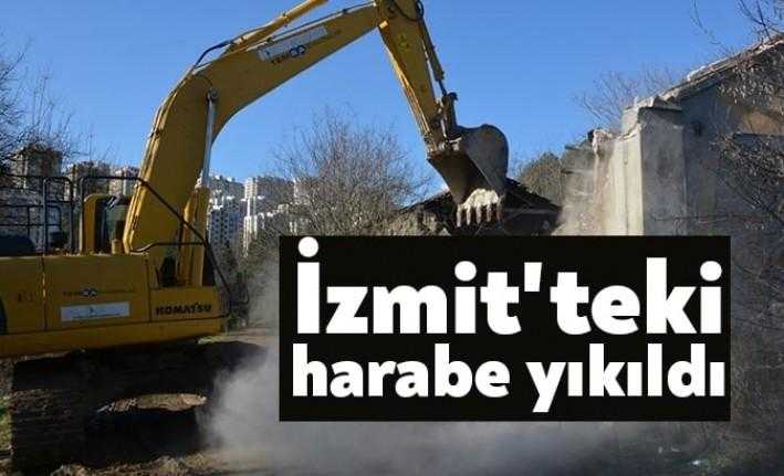 İzmit Belediyesi ekipleri kent genelinde kötü görüntülere sebep olan metruk