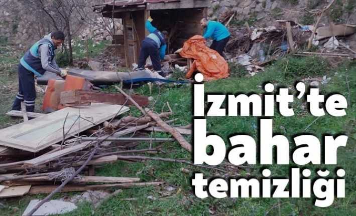 İzmit Belediyesi Temizlik İşleri Müdürlüğü ilçe genelinde bahar temizliğine başladı