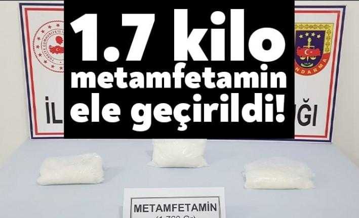 Jandarma Komutanlığı’na bağlı ekipler Gebze’de yaptıkları operasyonda 1.7 kilogram metamfetamin