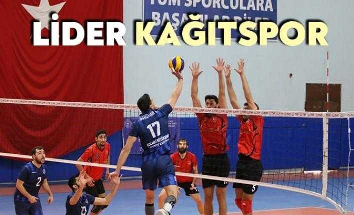 Büyükşehir Kağıtspor Voleybol takımı liginde liderliğini sürdürerek şampiyonluğun en güçlü