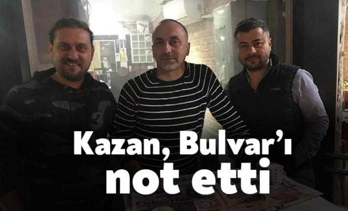 İzmit Belediye Meclis Üyesi İlker Kazan, Bulvar esnafına ziyarette bulundu.