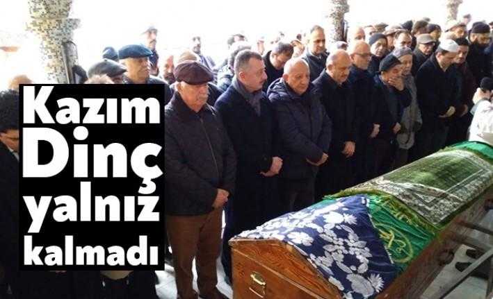 Eski Sağlık Bakanı Kazım Dinç’in annesi Dilber Dinç’in cenaze namazında