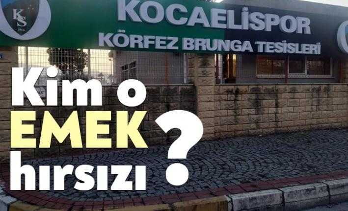 Kocaelispor Yöneticisi İş insanı Murat Barış, Kocaelispor Körfez Tesisleri'nin tabelasını