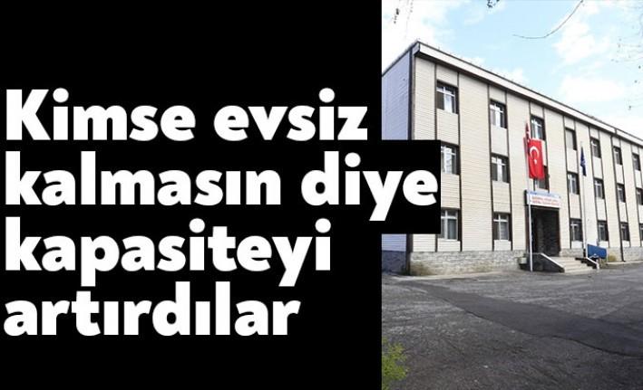 Dışarıda yaşayan evsiz ve ihtiyaç sahibi bireylere hizmet veren Kocaeli