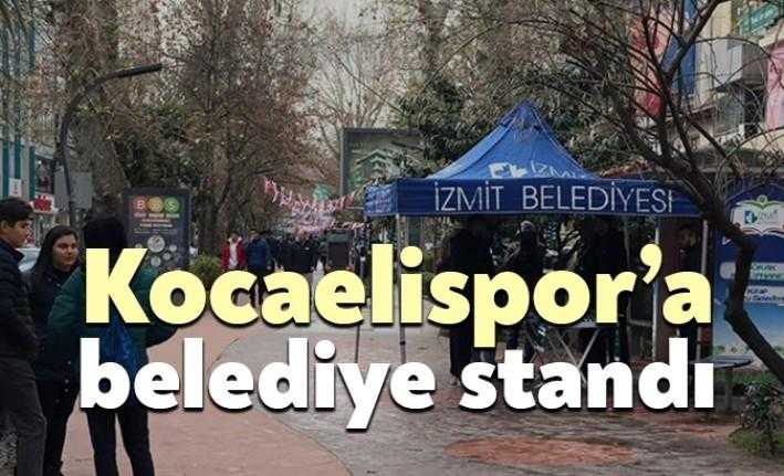 Halkın takımı Kocaelispor, bugün İzmit Yürüyüş Yolu'nda stant açtı. Kocaelispor'a