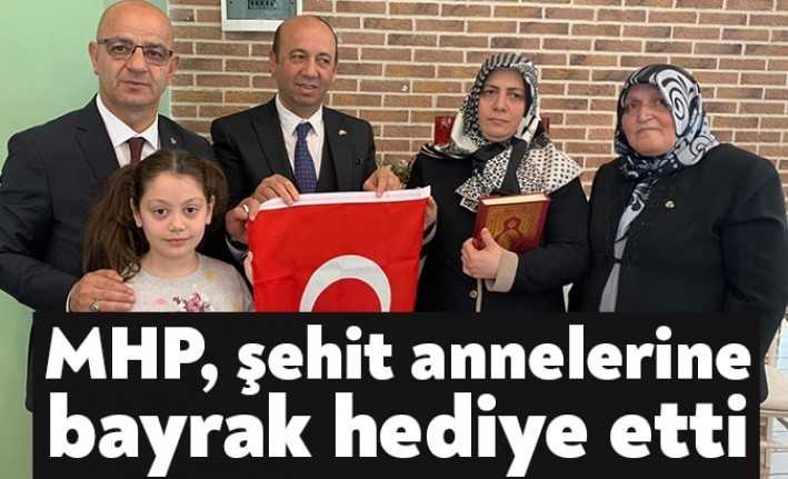 MHP İl Başkanı Aydın Ünlü, Derince İlçe Teşkilatı'nın düzenlediği etkinlikte