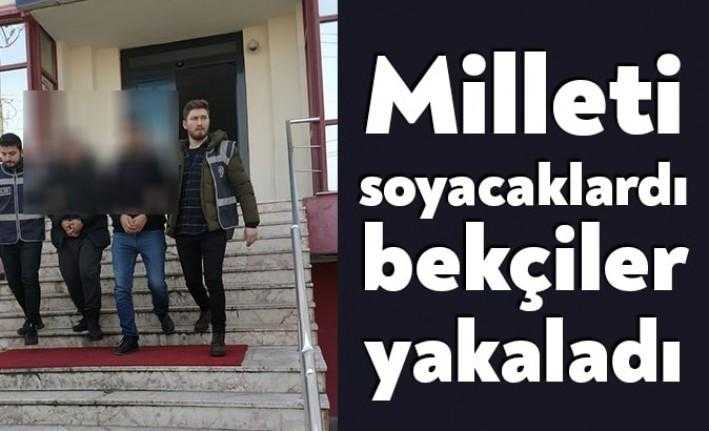 Darıca'da ATM'lere kart sıkıştırma aparatları yerleştirmeye çalışan 2 şüpheli, mahalle