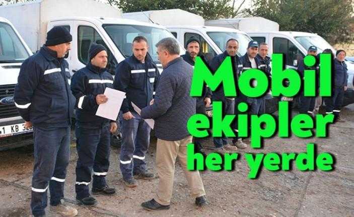 İzmit Belediyesi Fen İşleri Müdürlüğü mobil ekipleri, kentin dört bir