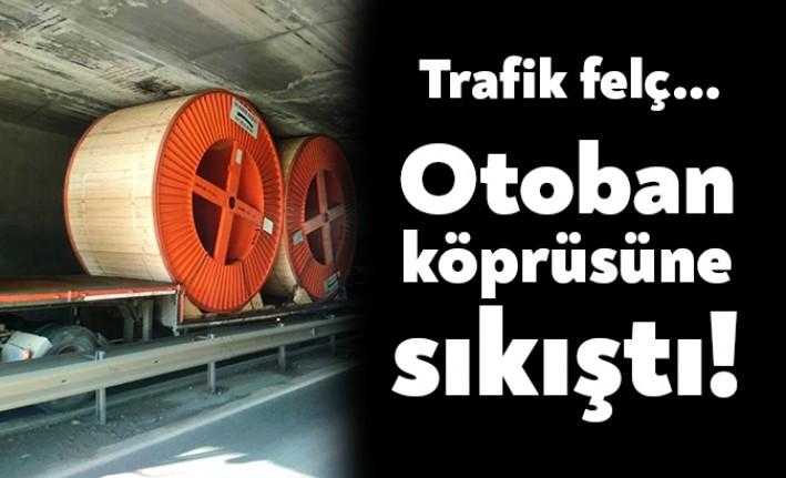 Tem Otoyolu Körfez çıkışındaki köprüye dev rulolarla giren tır, köprü