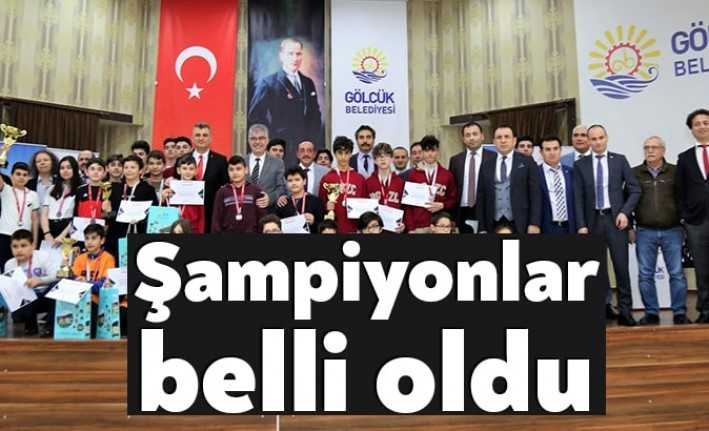 Gölcük’te Öğrenciysen projesi kapsamında, 40 okuldan 366 öğrencinin katılımıyla büyük