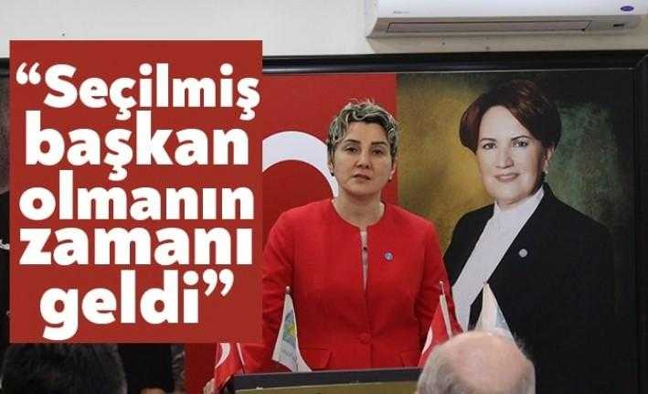 İYİ Parti İzmit İlçe Başkanı Pelin Coştur Filiz, ilçe başkanlığına