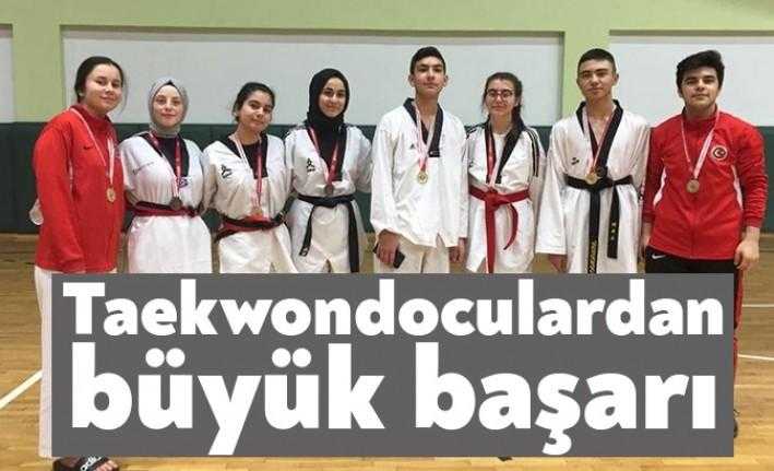 Gölcük Belediyespor Taekwondo Takımı, Gençler Türkiye Şampiyonası Seçmeleri’nde 5 birincilik