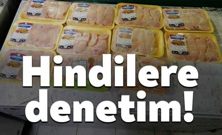 Kocaeli Büyükşehir Belediyesi'ne bağlı ekipler marketlerde hindi eti denetimi yaptı.