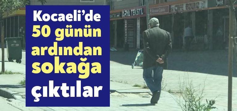 Koronavirüs nedeniyle sokağa çıkmalarına kısıtlama getirilen 65 yaş ve üstü