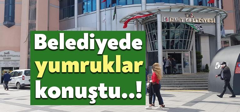 İzmit Belediyesi’nde bugün istenmeyen görüntüler yaşandı. Demokrat Kocaeli’den Naşit Boran