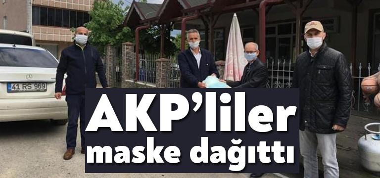 AKP İzmit Belediyesi Meclis Üyeleri ve İzmit İlçe Yöneticileri Covid-19