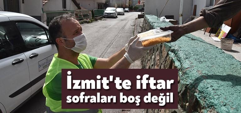 İzmit Belediyesi, sokağa çıkma yasağında ihtiyaç sahiplerinin sofralarını aşsız bırakmadı.
