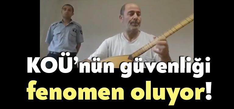 Kocaeli Üniversitesi’nde halk müziği çalışmaları yapan İsmet Ünsal, üniversitenin güvenlik