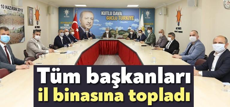 AKP Kocaeli İl Başkanlığının aylık olağan belediye başkanları ve ilçe