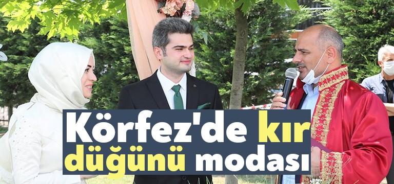 Körfez Belediyesi Evlendirme Dairesi’nin Tütünçiftlik kültür Merkezi bahçesinde hazırlamış olduğu