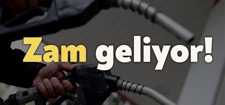 Benzin ve motorin fiyatlarına bu geceden itibaren zam gelmesi bekleniyor.