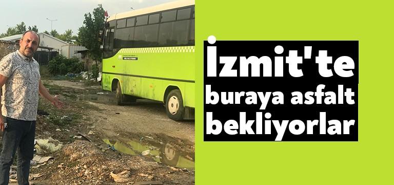 İzmit Belediyesinin MHP’li Meclis Üyesi İlker Kazan, yeniden mahalle gezmelerine