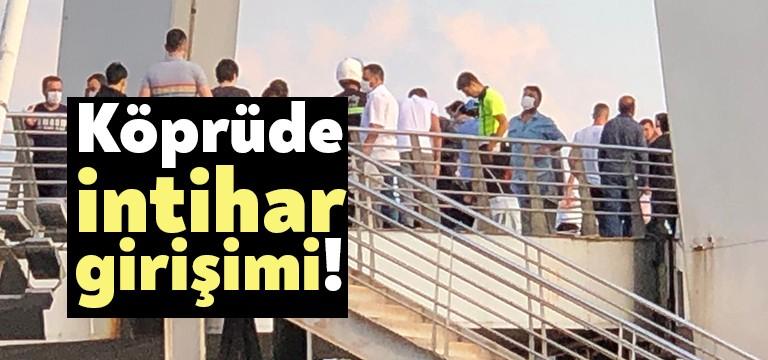 Akşam saatlerinde İzmit Adnan Menderes Köprüsü‘ne çıkan bir vatandaş, intihar