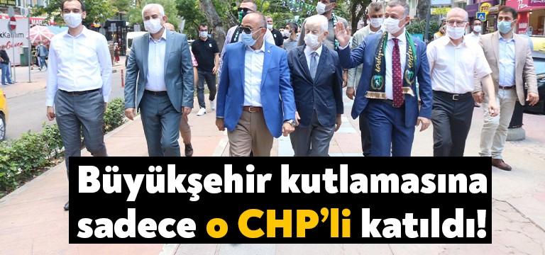 Kocaeli Büyükşehir Belediyesi, 3. Lig’te şampiyonluğunu ilan eden Kocaelispor için