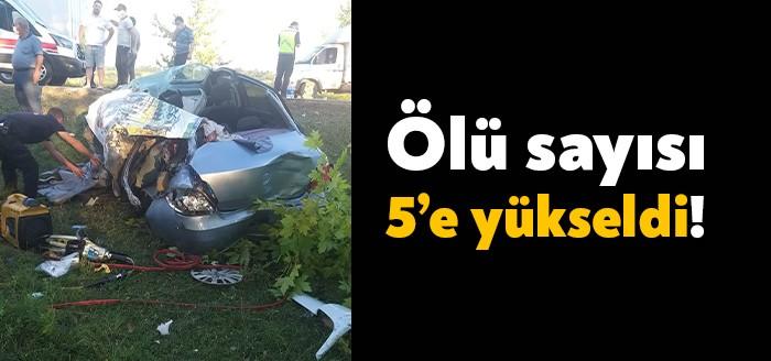 Kandıra ilçesinde otomobil ile kamyonun çarpışması sonucu meydana gelen trafik