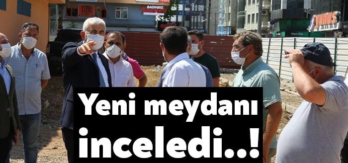 Kocaeli Büyükşehir Belediyesi Genel Sekreteri Balamir Gündoğdu, İzmit Pişmaniyeciler Meydanı’nda