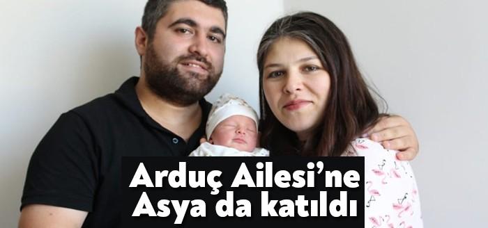 CHP'nin sevilen gençlerinden Caner Arduç ve Duygu Arduç çiftinin çocukları