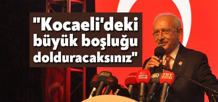 İzmit Belediyesi'nin toplu açılış programına katılan CHP Genel Başkanı Kemal