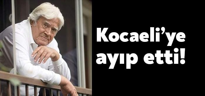 Ünlü oyuncu Cüneyt Arkın, Kocaeli Büyükşehir Belediyesi'nin hazırladığı afişi Kocaeli